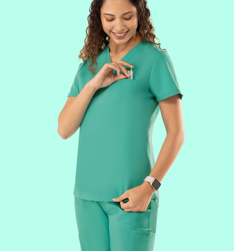 Aura One Pocket Top Surgical Green