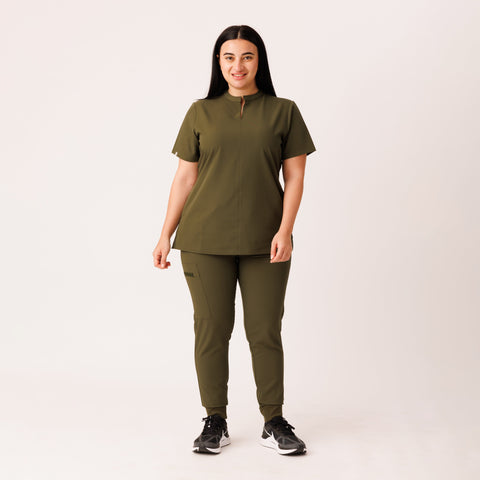 Halo Two Pocket Top Olive